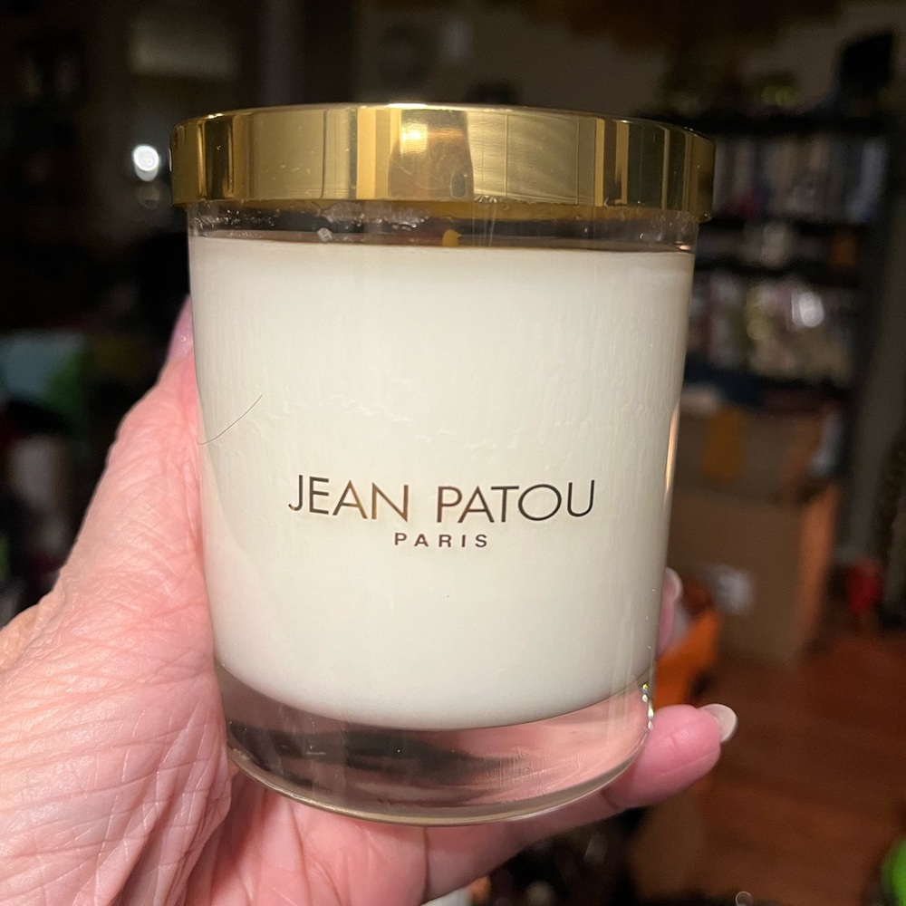 Jean Patou Vintge  Perfumed Candle 6.1 oz   No box!  Rare and Discontinued. New!